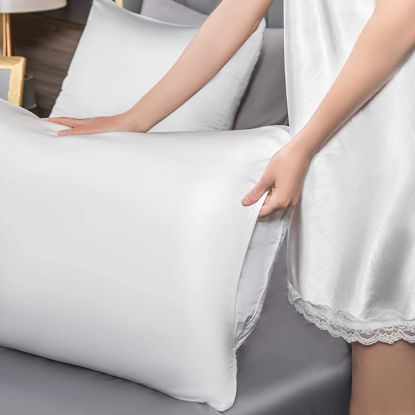 2 Pcs Mulberry Silk Pillowcase for Hair and Skin,Cooling Silk Pillow Case with Hidden Zipper,Allergen Proof Dual Sides Soft Breathable Smooth Silk Pillow Cover for Women(Queen-2PCS,White)