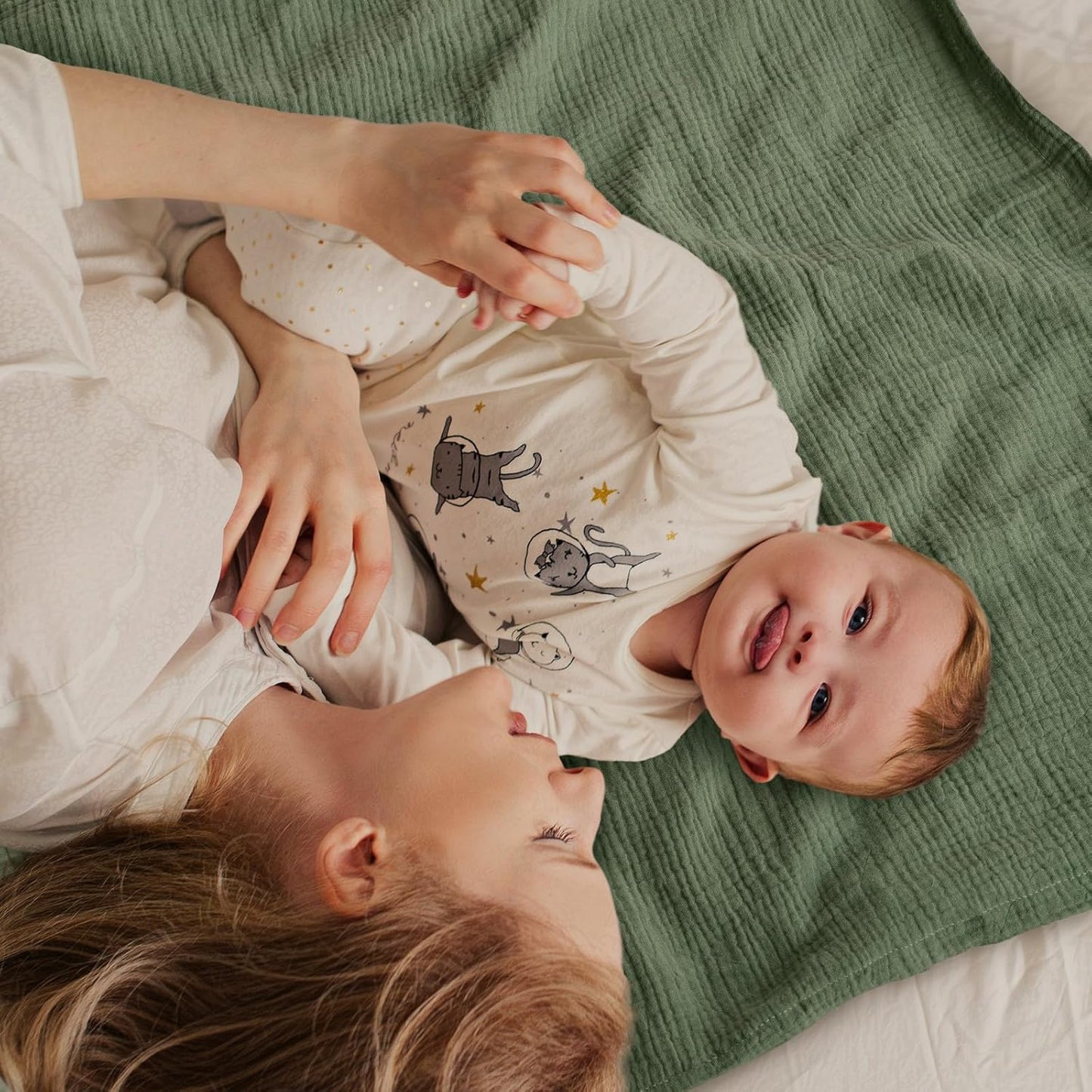 GLLQUEN BABY Blankets for Unisex Boys Girls, Muslin Cotton Front Soft and Breathable, and Dotted Fleece Backing, Printed Bed Nursery Minky Blankets for Toddler Newborn, Greenery, 30 x 40 inches