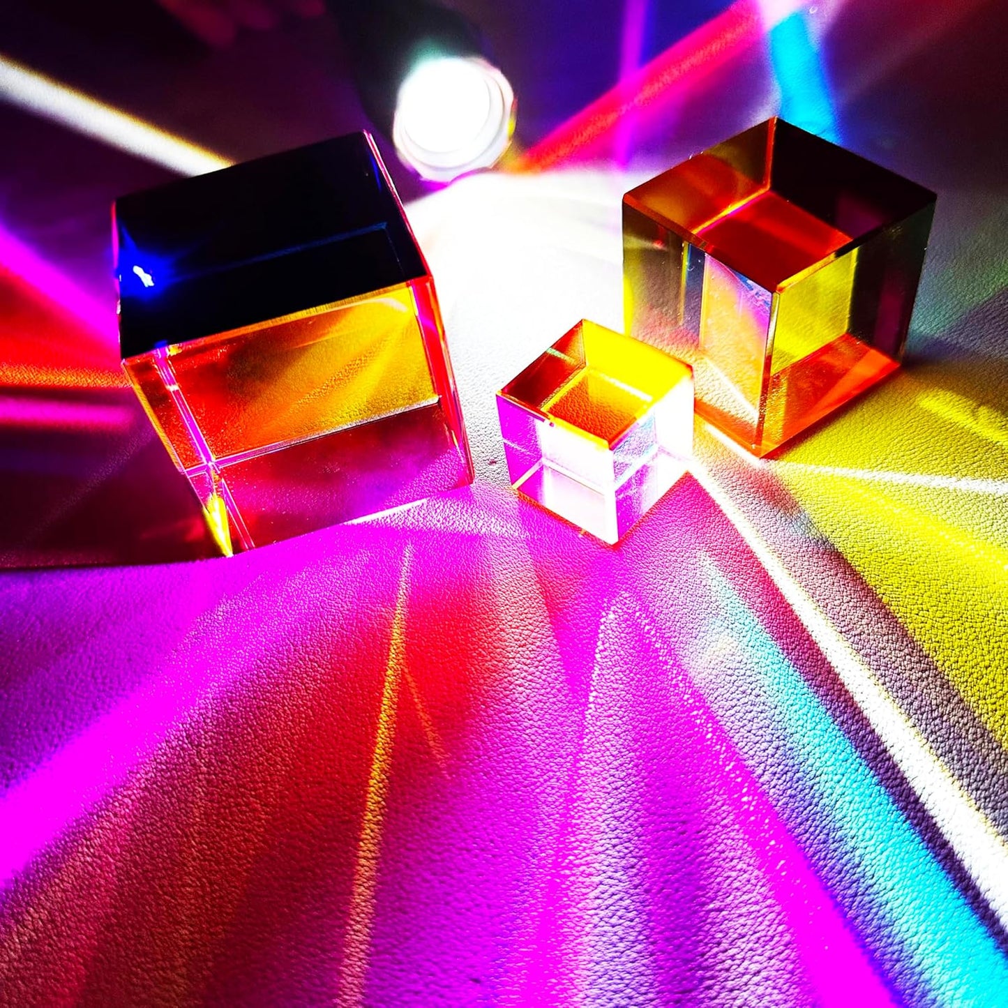 for Mixing Color Cube with Display Stand Diamond Polished, Scientific and Educational Toys, Gorgeous Physics Toys Satisfying Silent Desk Toy (size25mm)