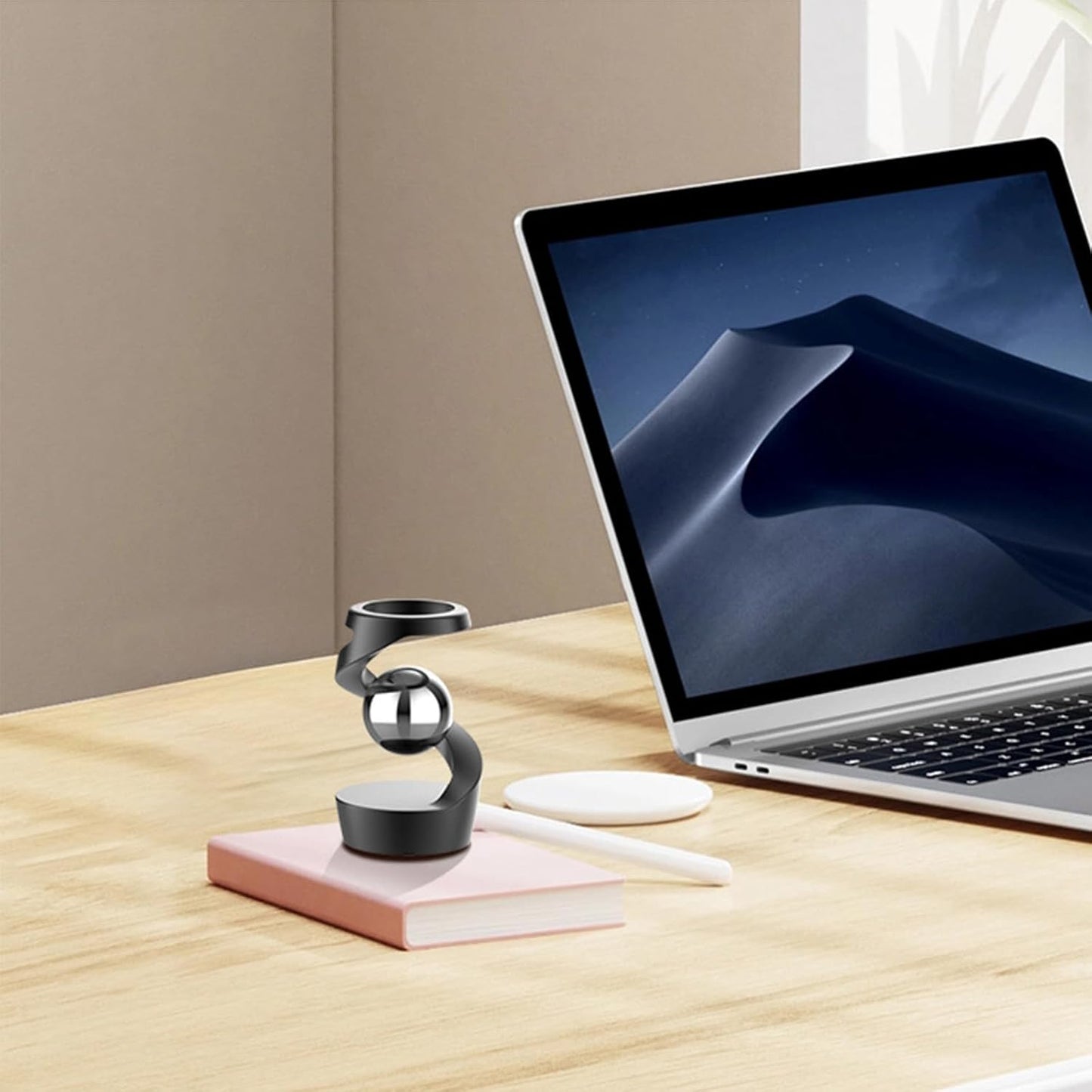 Gravity Defying Kinetic Desk Toy, Desktop Suspended Gyroscope, Executive Desk Toy Levitating Spinning Metal, Rotating Spinner with Floating Ball for Desktop Decor (Grey)