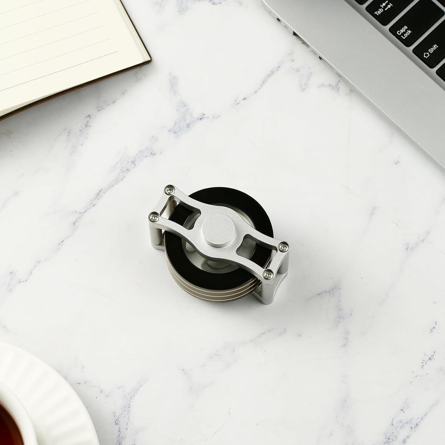 Metal Spinning Top Fidget Toys Perpetual Motion Machine, Silent Spinners Gyro Desk Toys Tech Gadgets for Adults with Anxiety, Kinetic Toy Long Lasting Exceed 30 Mins, Illusion Gloss Black