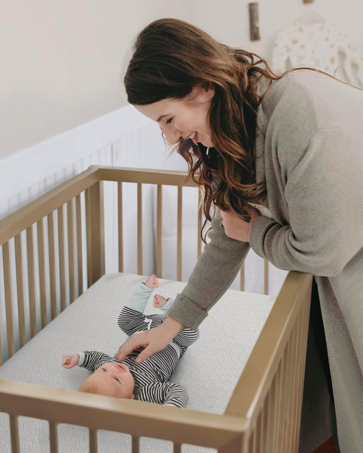 Mini Crib Mattress, 2-Stage Dual Firmness with High Density Support Foam and Cooling Gel Memory Form, 38 x 24inch Mini Mattress for Crib with Ultra-Soft Jacquard Cover, Washable, White