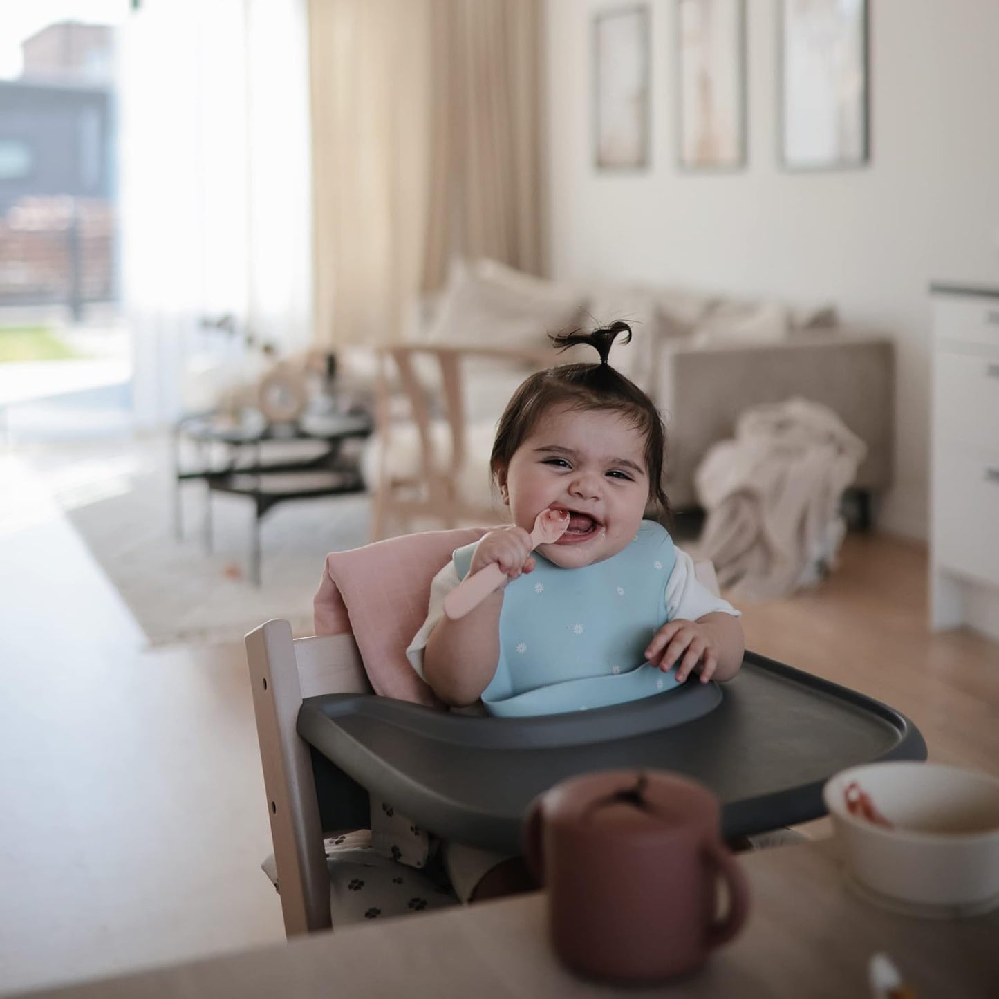 mushie Silicone Baby Bib | Adjustable Fit Waterproof Bibs (White Daisy)