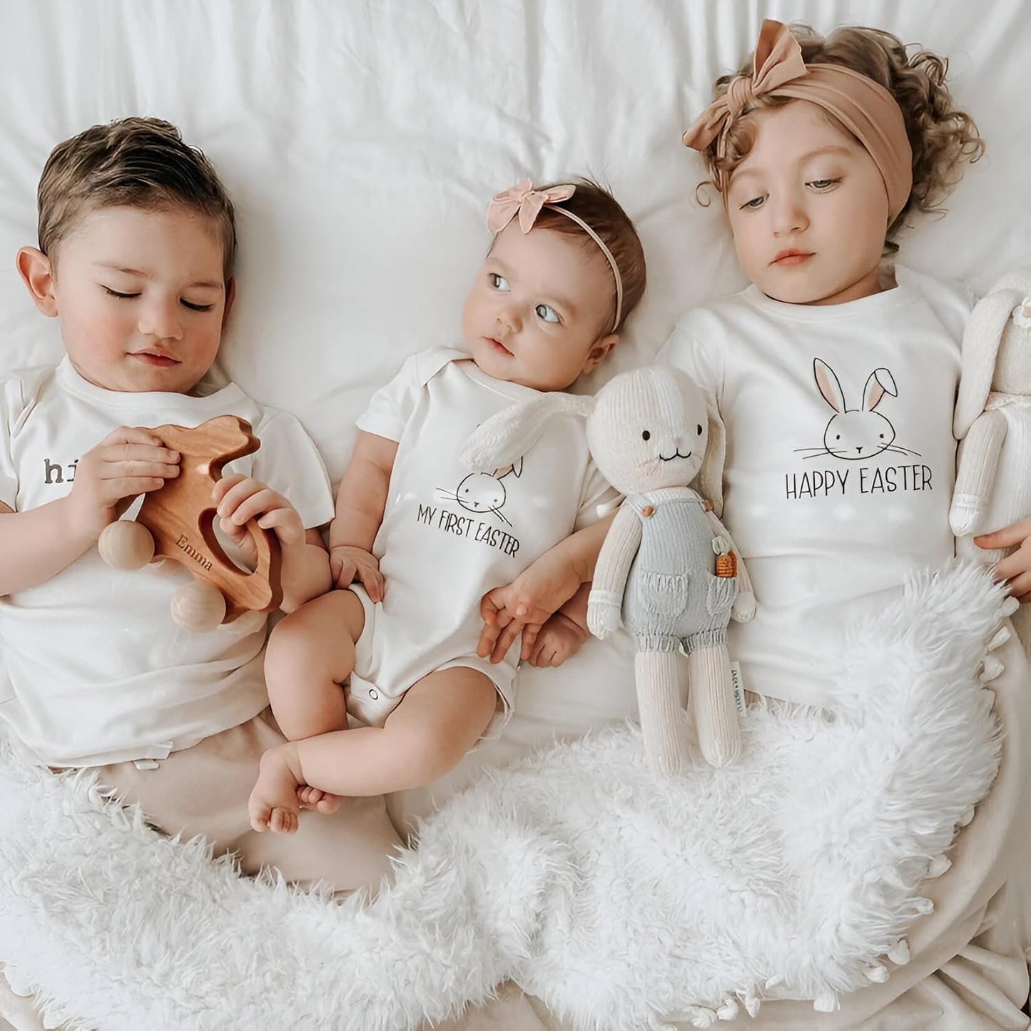 Finn + Emma Organic Cotton Graphic Baby Onesie - Gender Neutral Bodysuits for Babies 0-12 Months in Multiple Sizes and Styles