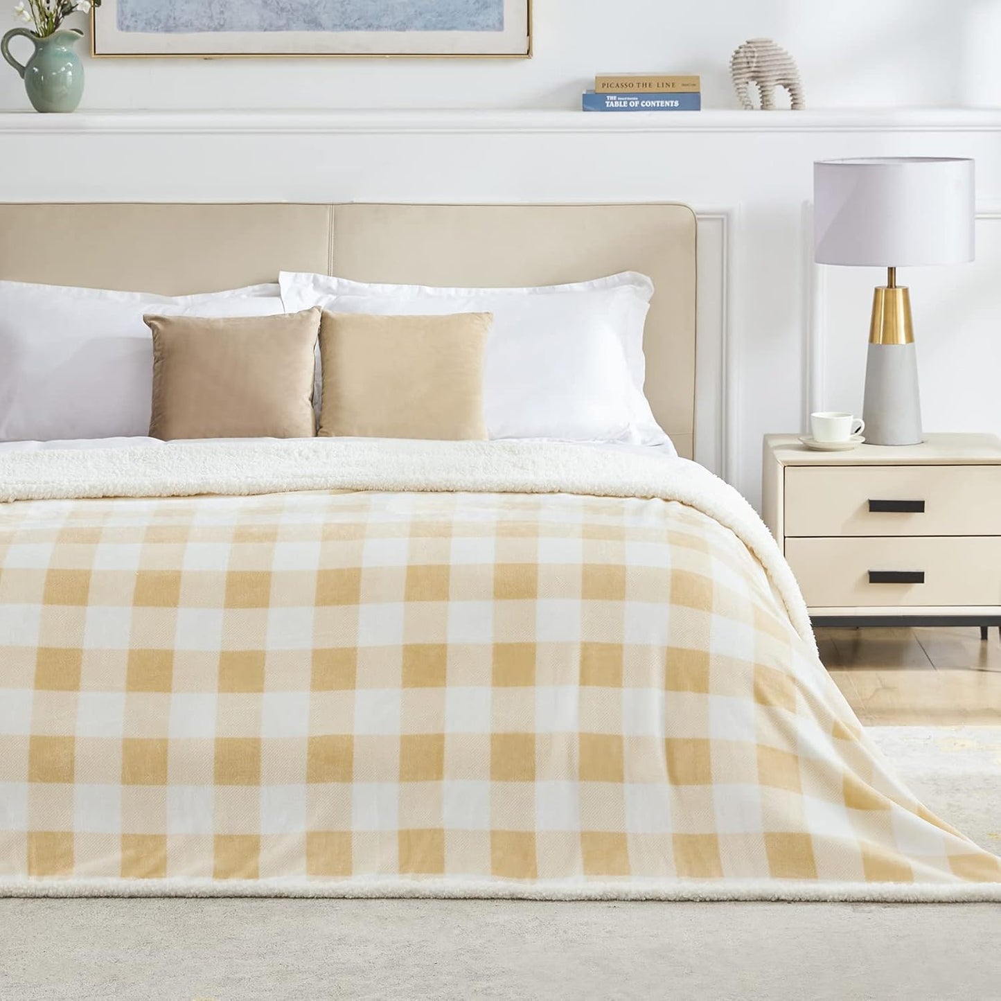 Touchat Sherpa Buffalo Plaid Twin Blanket 60" X 70", Fuzzy Fluffy Soft Cozy Throw Blanket, Fleece Flannel Plush Microfiber Blanket for Couch Bed Sofa(Beige)