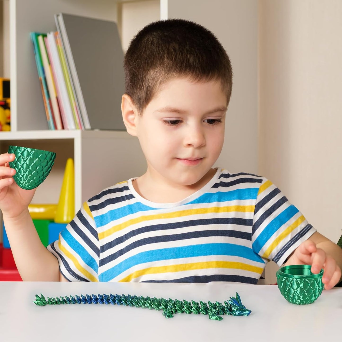 Small Dragon Eggs with Dragon Inside, 3D Printed Surprise Funny Gifts for Kids, Articulated Dragon Fidget Toys for Adults, Executive Desk Toys Office Room Décor (Christmas Green)