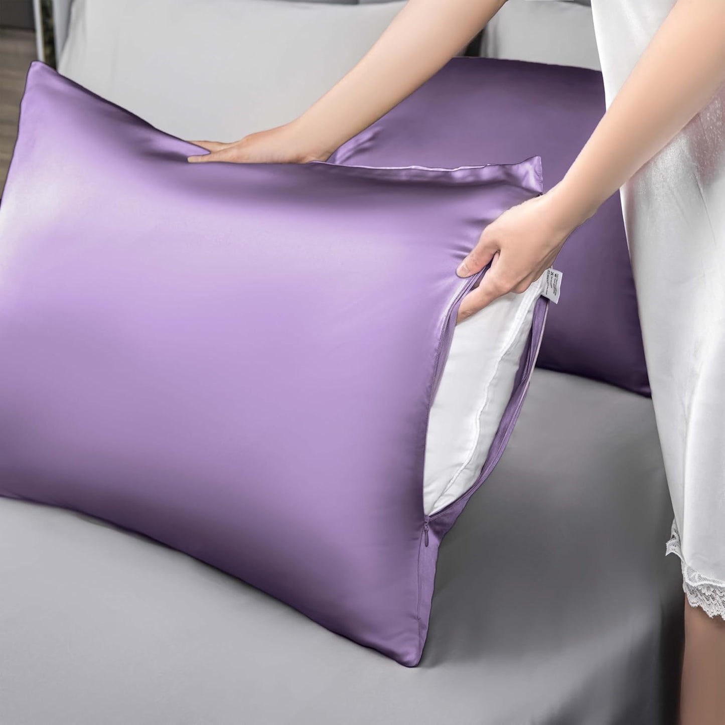 Mulberry Silk Pillowcase for Hair and Skin,Queen Size Cooling Silk Pillow Case with Hidden Zipper,Allergen Proof Dual Sides Soft Breathable Smooth Silk Pillow Cover for Women(Queen,Violet)