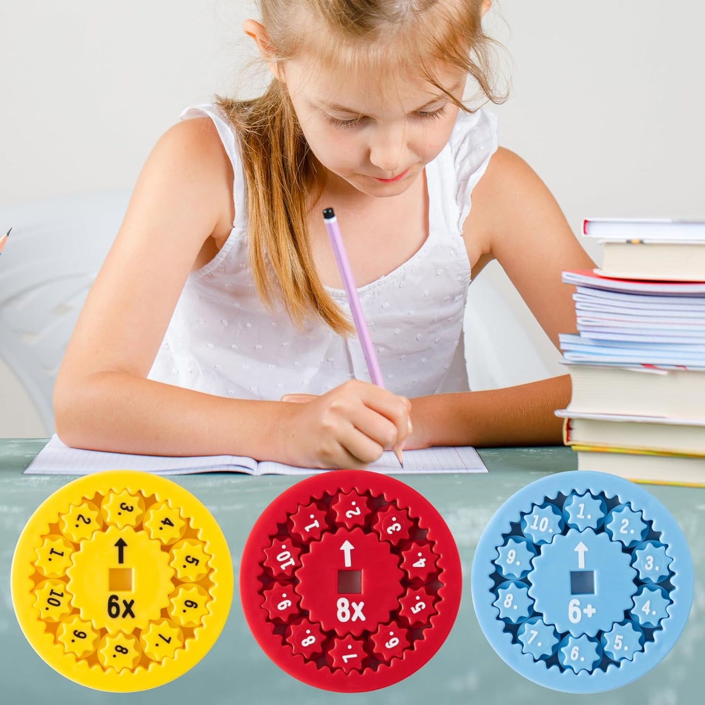 18Pcs Math Fidget Spinners Addition Subtraction Round Number Flying Fidget Spinner Division Multiplication Finger Spin Game Toys Educational Math Fact Games for Children Stimmers Fidgeters