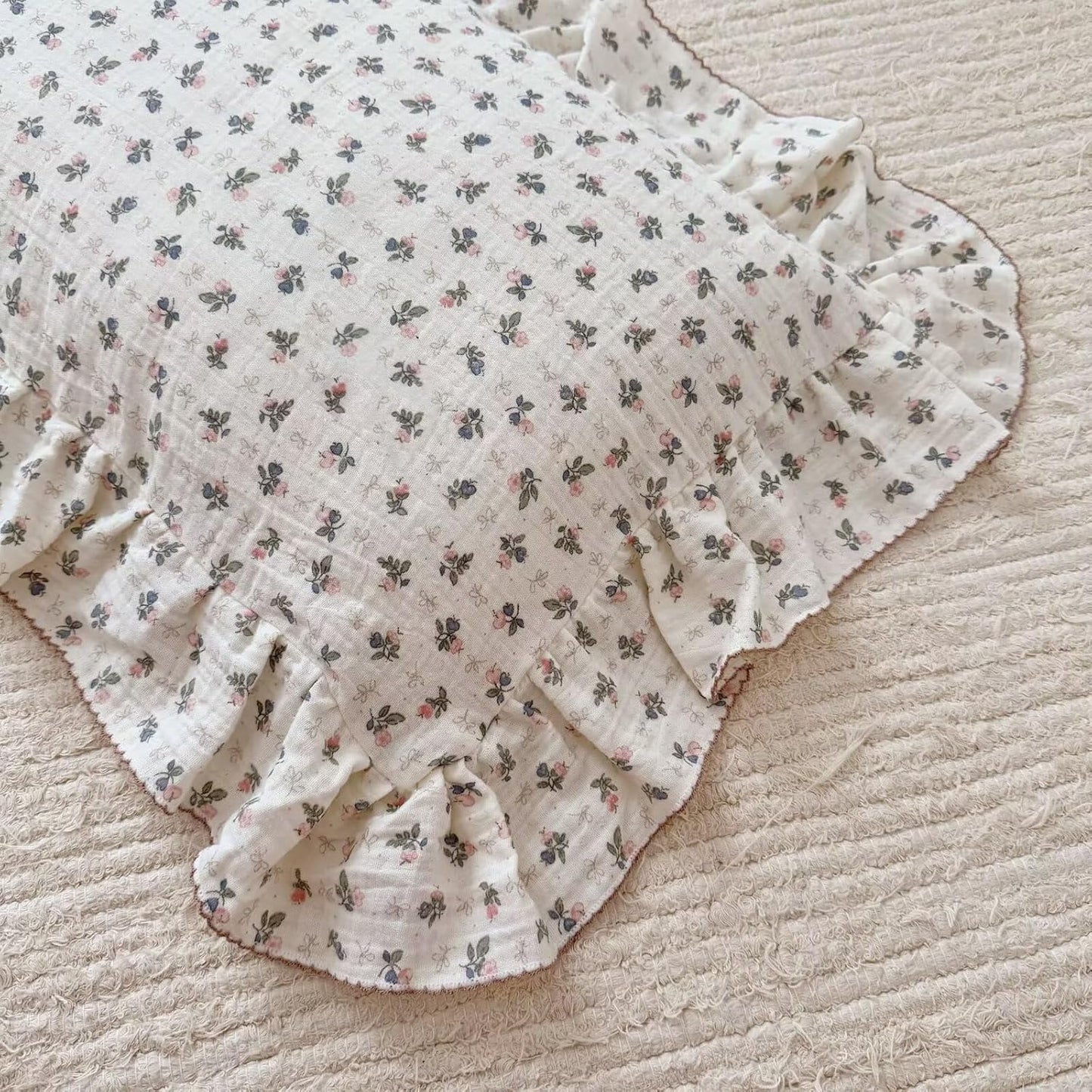 BuLuTu Muslin Cotton Kids Pillowcase Standard Size, 20"x26", Pink Bellflower Print Pillow Covers Soft Breathable Oeko-TEX Certified Girls Pillow Cases for Travel/Daycare/Nursery Decor,1 PC