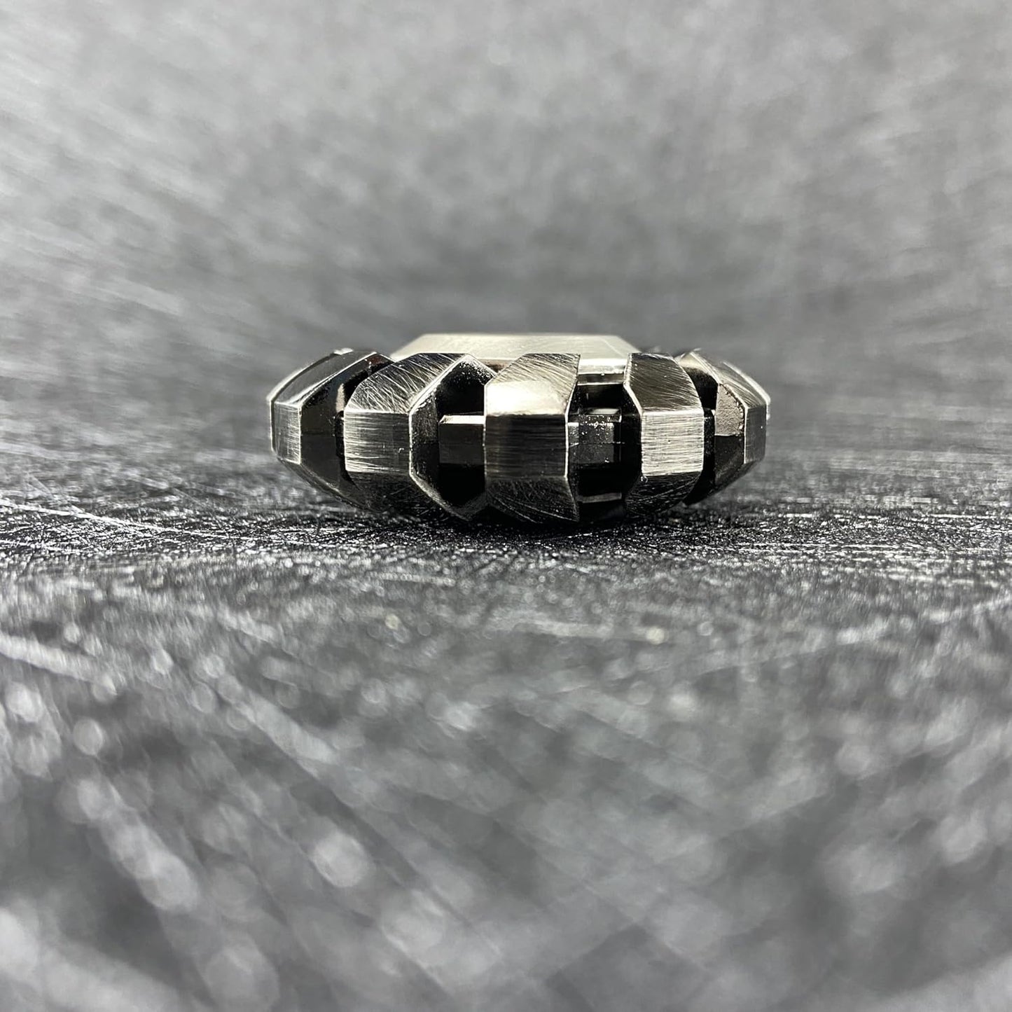 Fidget Spinners, Metal Fidget Toys, Silver Fidget Spinners for Kids and Adults Named Shadow Silver Could Glow in The Dark