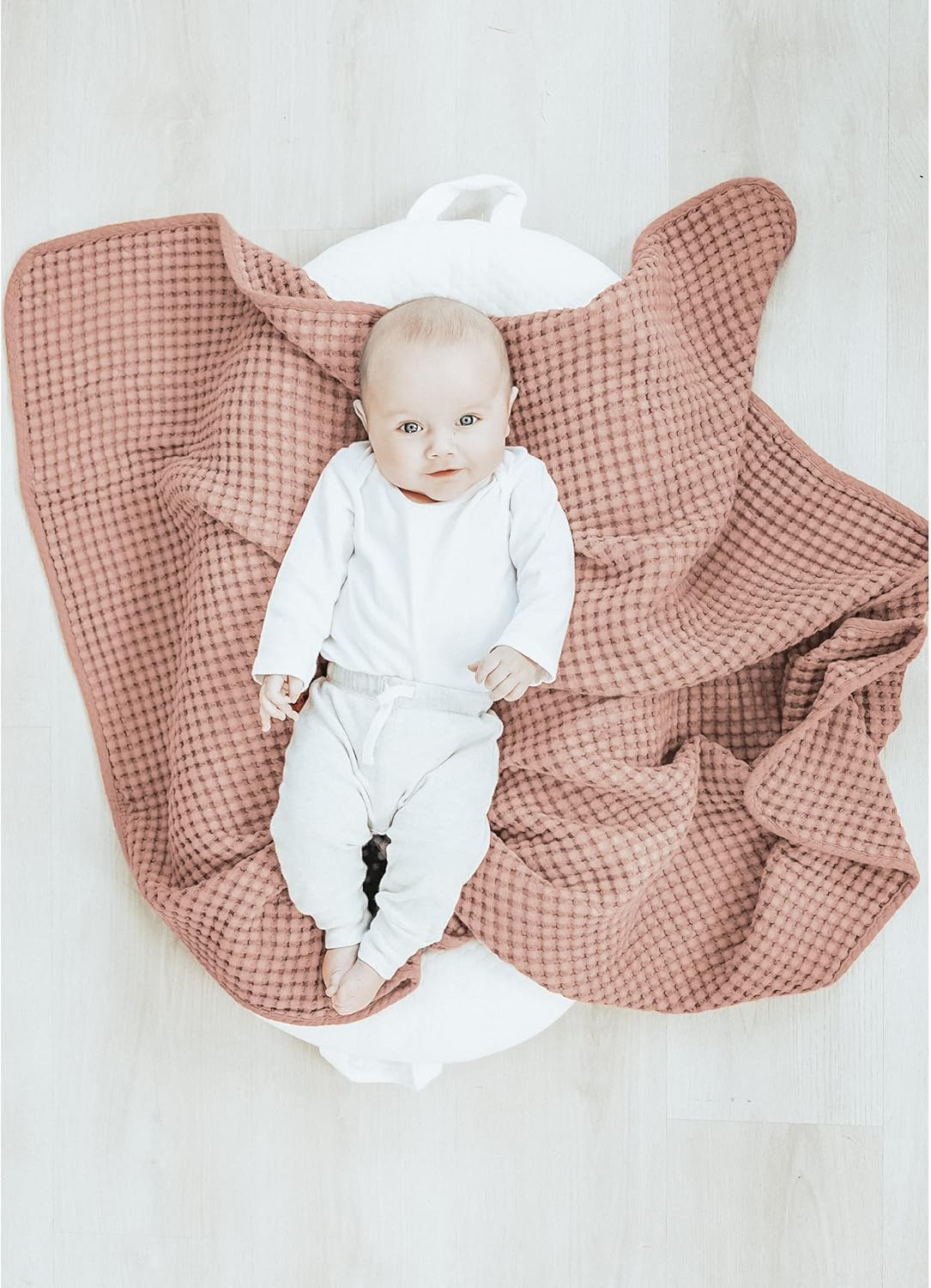 Konssy Waffle Baby Blanket - Soft & Cozy Nursery Swaddle Blanket, Lightweight Toddler Throw for Boys & Girls, Ideal for Wrapping(Blush Pink)