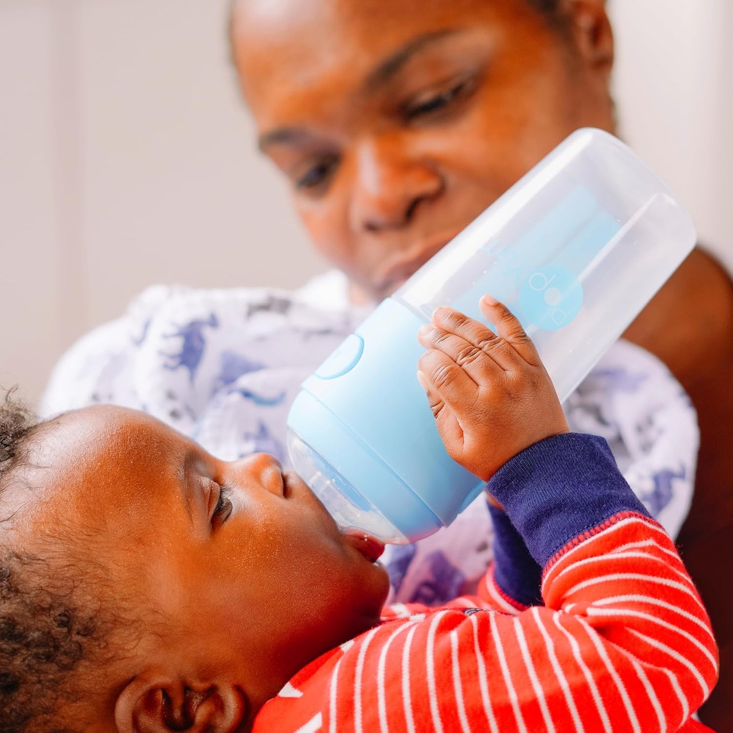 PopYum 5 oz Blue Anti-Colic Formula Making/Mixing/Dispenser Baby Bottles, 2-Pack with #1 Slow Flow Nipples, 150 ml, BPA-Free, Natural Latch