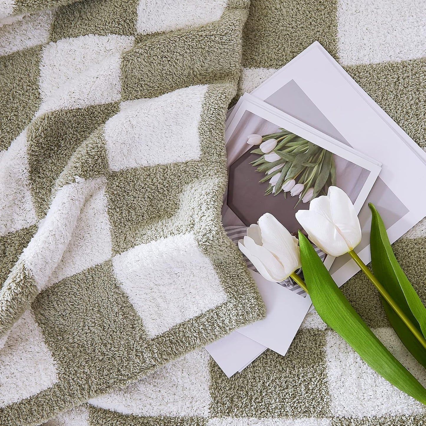 WRENSONGE Checkered Throw Blanket, Sage Green Soft Cozy Fluffy Warm Hand Made Throw Blankets for Couch, Sofa, Chair, Bed, Camping, Picnic, Travel Lightweight Bed Blanket - 90"*108"